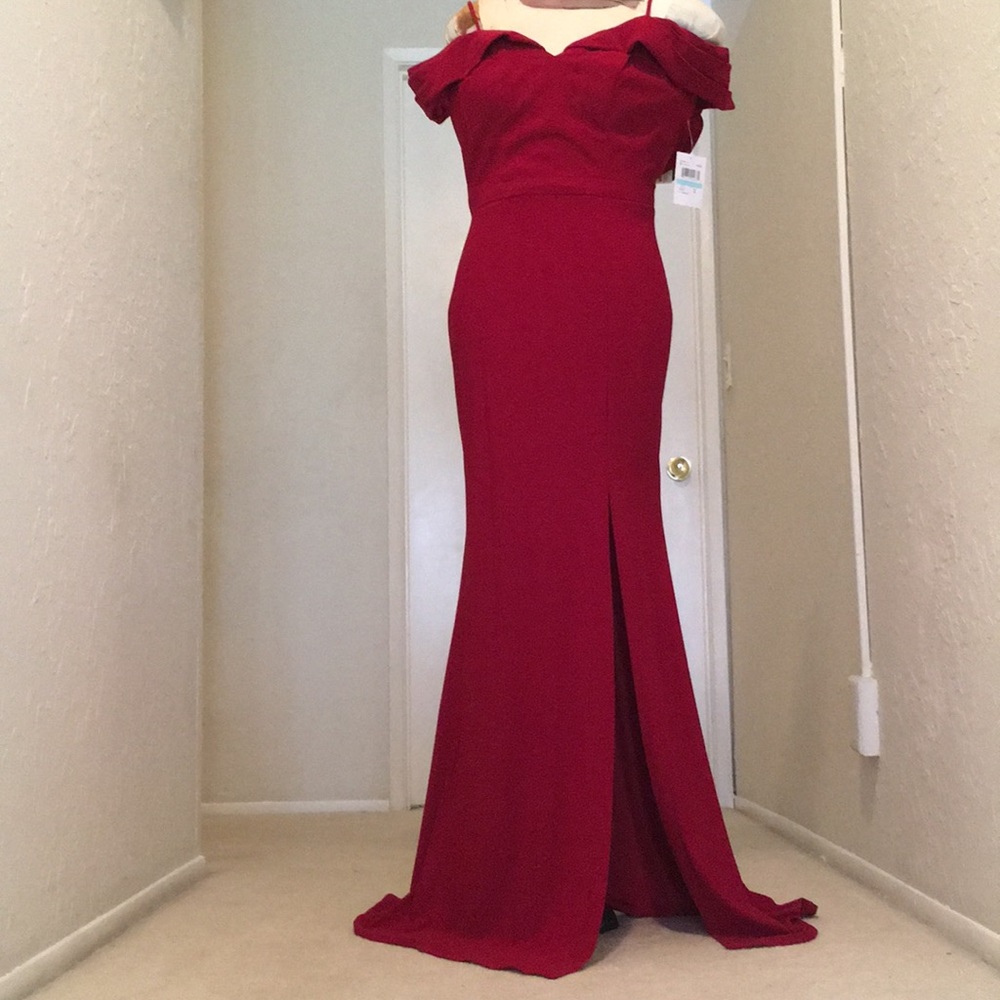 Morgan and Co ruched off shoulder gown 5/6